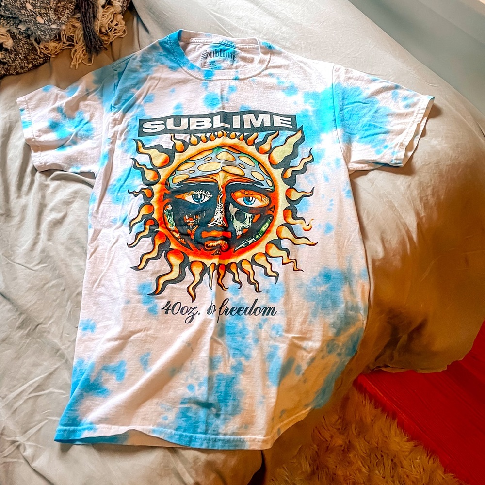 Sublime Graphic  T-Shirt Super cute!